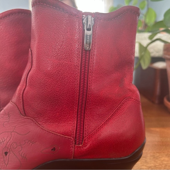 Aravon Red Leather Booties w Zip Closure, Women’s - Picture 5 of 14